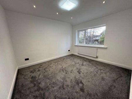 Brandon Avenue, Heald Green, SK8 - Photo 2