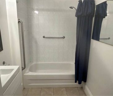 For Lease - 94 Bloor Street Unit# 1, Oshawa, Ontario - Photo 4