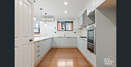 53 George Chudleigh Drive, Hallam VIC 3803 - Photo 2