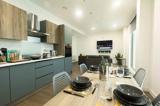 Studio (Top Floor) - Photo 1