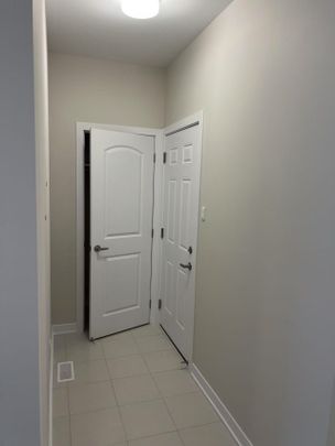 For Lease - 376 Les Emmerson Drive, Barrhaven, Ontario - Photo 1