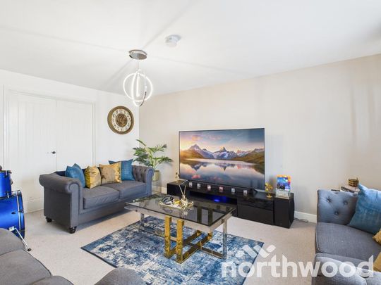 4 bedroom detached house to rent - Photo 1