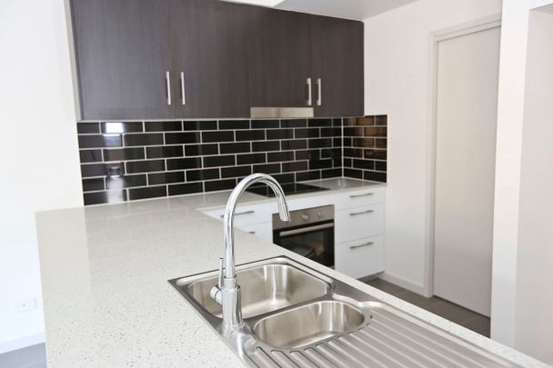 Spacious & Low-Maintenance Living in Glen Eden - Photo 1
