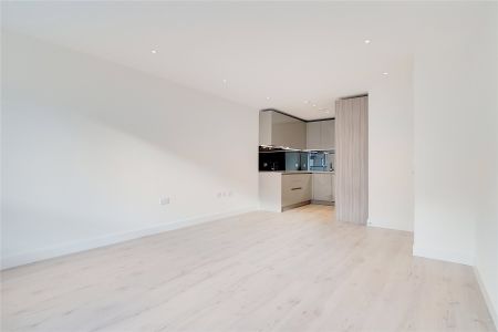 Smithfield Square High Street London N8 - Photo 3