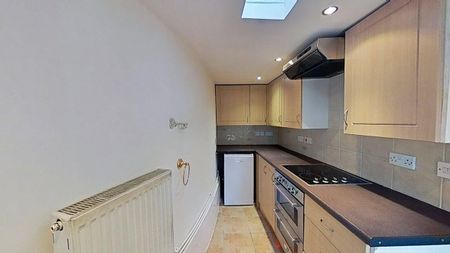 2 bedroom detached bungalow to rent - Photo 2
