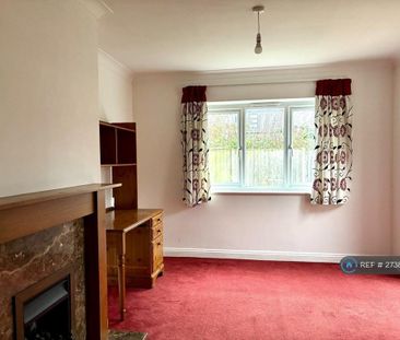 3 bedroom bungalow to rent - Photo 2