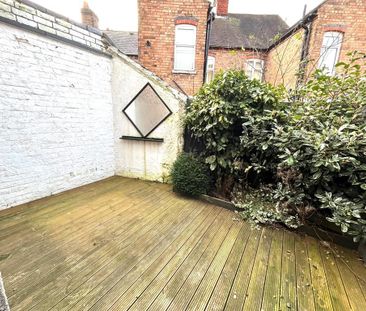 2 bedroom terraced house to rent - Photo 5