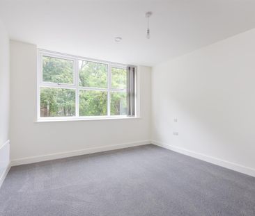 Rent Apt 14 Chantrey Picture House, Woodseats, S8 £900pcm - Photo 5