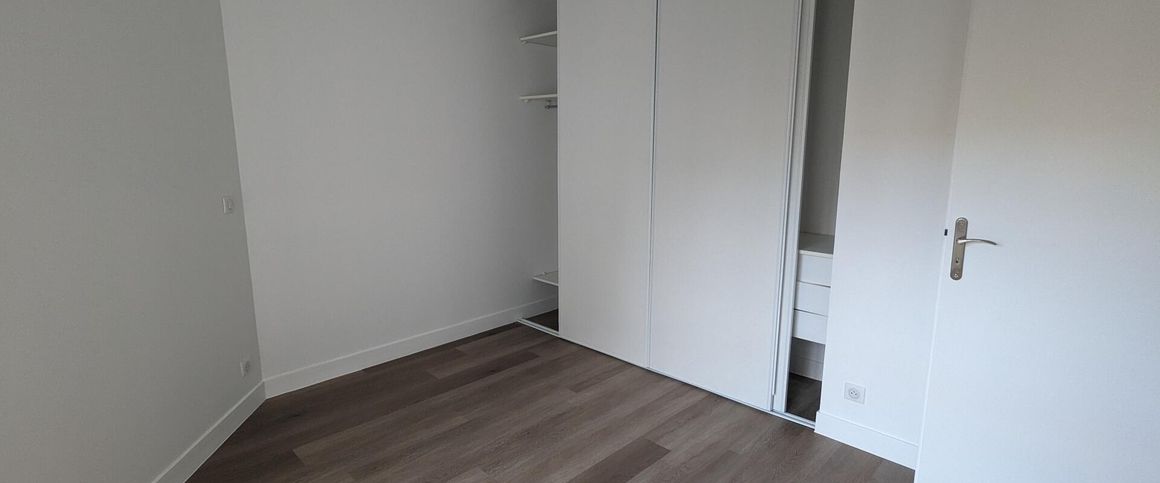 location Appartement T2 DE 39.28m² À LE PLESSIS ROBINSON - Photo 1