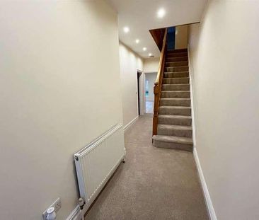 Bournemouth, BH8 - Photo 6