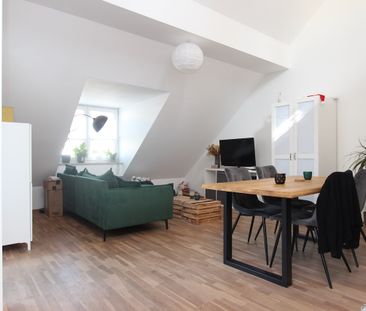 Viel Platz auf zwei Ebenen – Schöne 3,5 Zimmer Galeriewohnung! - Foto 2