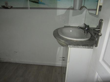 Location Appartement 52m² BORT LES ORGUES 19110 - Photo 5