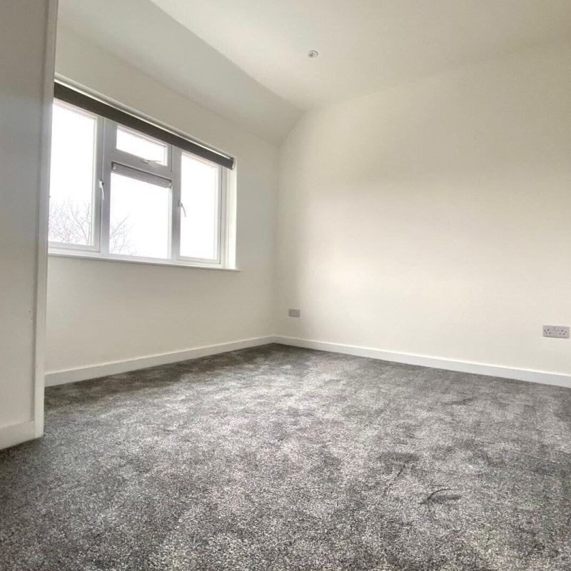 Springfield Park Avenue, Chelmsford - Photo 1