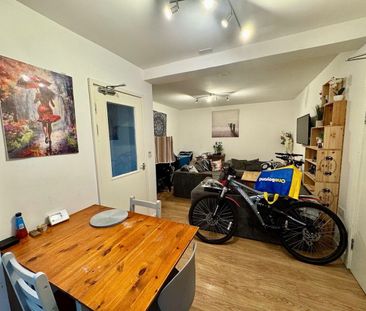 Room 5, Queens Road, NG9, Nottingham - Photo 4