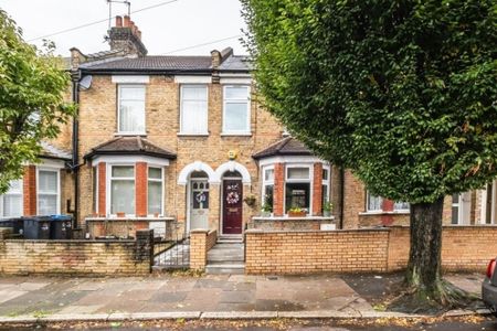 3 bedroom terraced house to rent - Photo 2