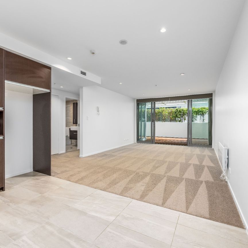 Parkview Apartment Two Bedroom 1 Car Park - Photo 1