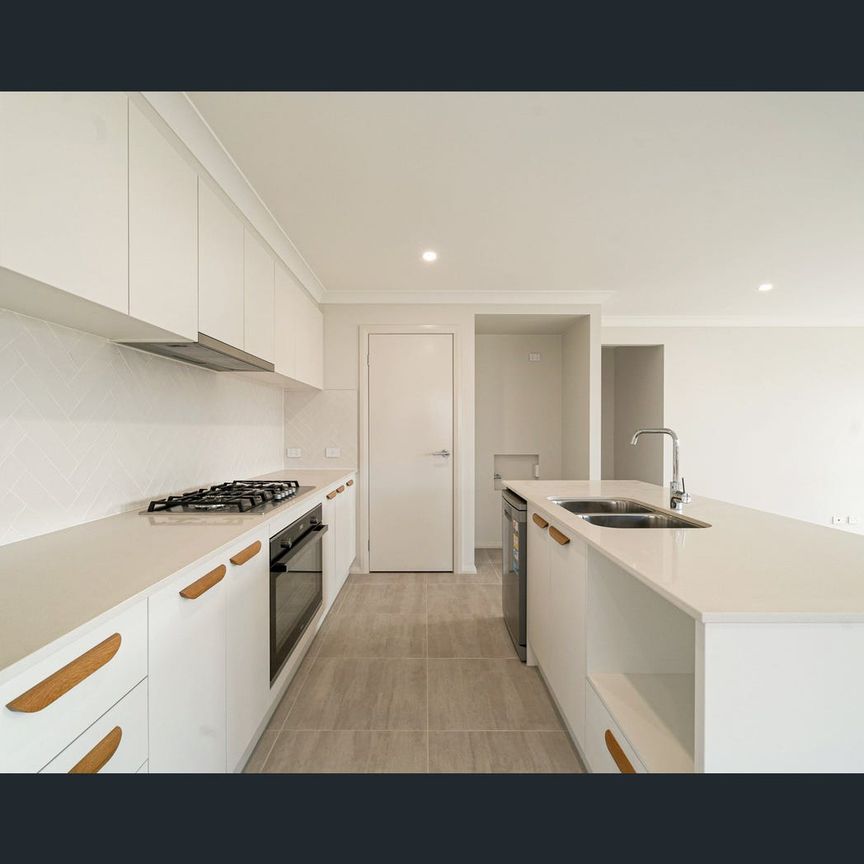 4 Auvergne Way, Old Bar, NSW 2430 - Photo 1