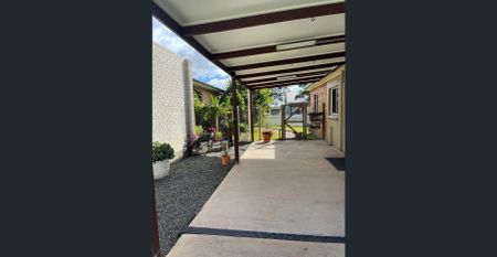 Perfect Home in Ideal Location - Photo 4