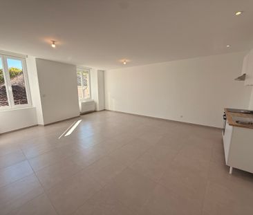 AGENCE BAZILLE - Appartement de type 3 a Saint Hippolyte du Fort - Photo 2