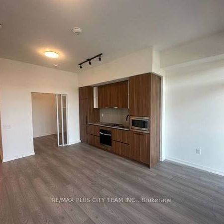 BRAND NEW 2 BEDS 1 BATH LUXURIOUS GALLERIA ON THE PARK INTERNET INCLD - Photo 1