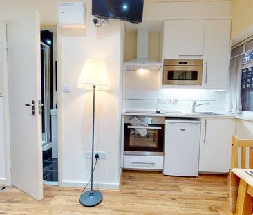 Studio to rent - Photo 3