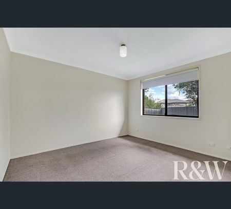 10 Magyar Place, Oakhurst, NSW 2761 - Photo 2