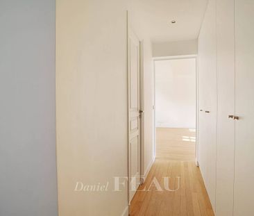 Location appartement, Paris 8ème (75008), 1 pièce, 46 m², ref 4401308 - Photo 5