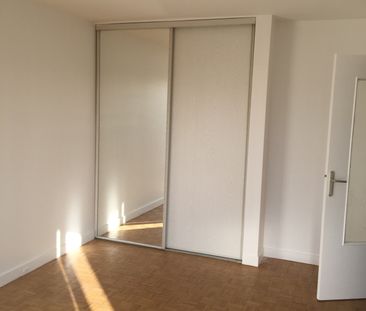Location Appartement 1 pièce 28m² ST MAUR DES FOSSES 94210 - Photo 4