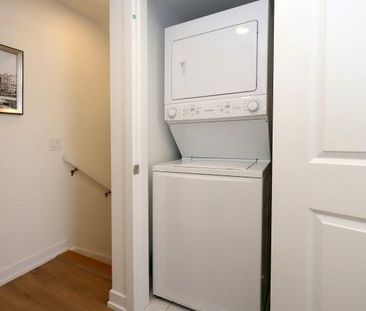 For Lease - 3066 Sixth Line Unit# 347, Oakville, Ontario - Photo 6