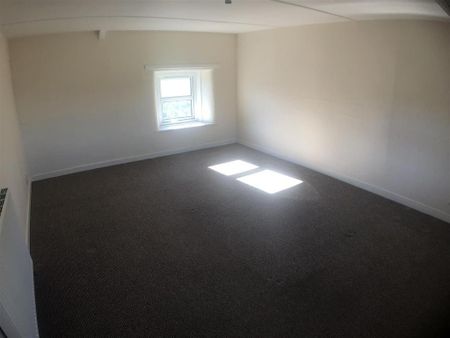 4 bedroom detached house to rent - Photo 5