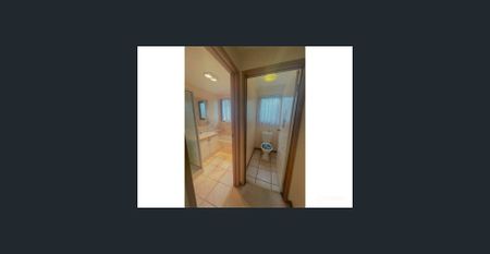 Comfortable 3-Bedroom Home in Quiet, Convenient Location - Photo 2