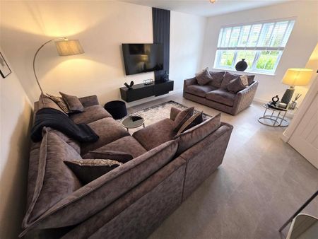 3 bedroom detached house to rent - Photo 3