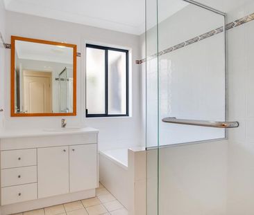 83/117 Palm Meadows Drive - Photo 5