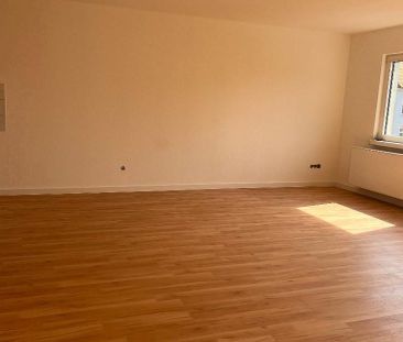 Frisch renovierte 2 Zimmer Wohnung * zentrumsnah und sofort frei * - Photo 4