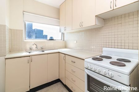 Newly Renovated 1 Bedroom Unit In Great Location!! - Photo 4