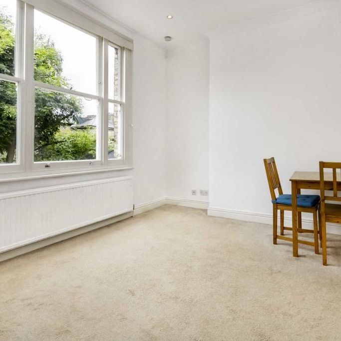 1 bedroom flat to rent - Photo 1