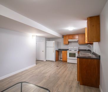 129 Jacobson Ave, St. Catharines - All Inclusive 2 Bedroom - Photo 5