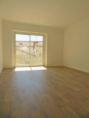 T4, Rue Preston, Nîmes, 970€ H.C, 88m² - Photo 1
