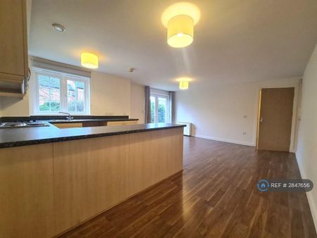 1 bedroom flat to rent - Photo 4