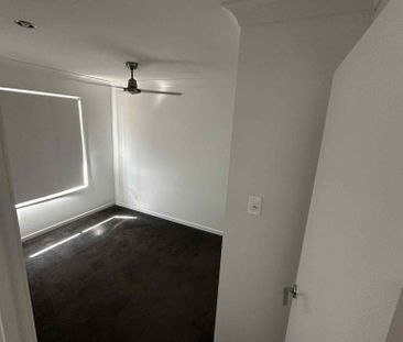 Redbank Plains - Photo 2