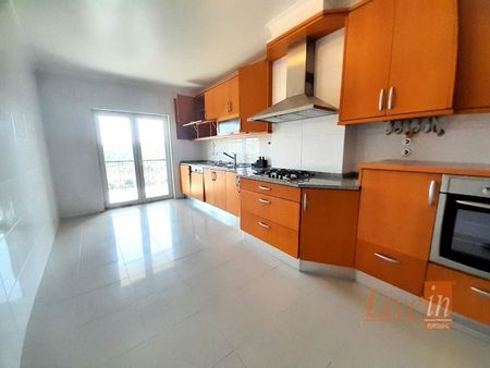 Apartamento T4 em Lisboa - Photo 3