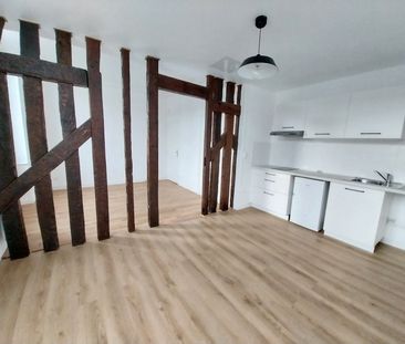 Location Appartement 2 pièces 46m² ORLEANS 45000 - Photo 3