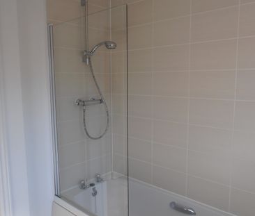 **Apply online** Welsh Housing Partnership Property – 3 Bed House, ... - Photo 2