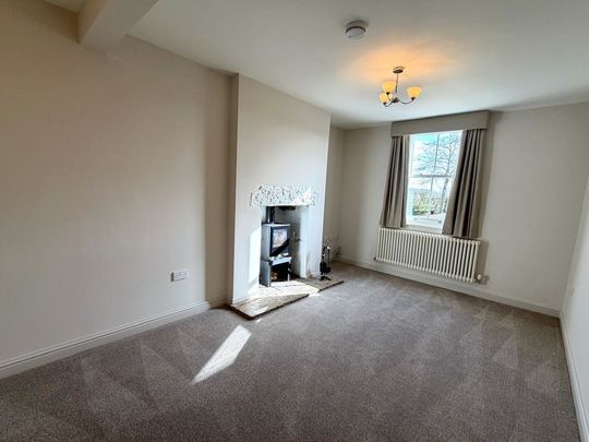4 bedroom cottage to let - Photo 1
