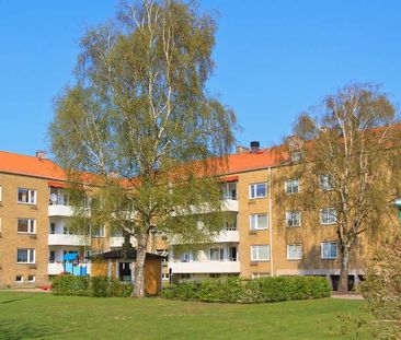 I hyran ingår varmhyra, vilket omfattar uppvärmning och varmvatten.... - Photo 1
