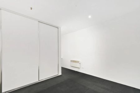 Perfect Positioned Inner City Living - Photo 2