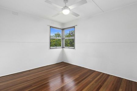 Short and Sweet - Two Bedroom First Floor Unit - Photo 4