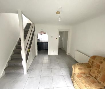 1 bedroom end of terrace house to rent - Photo 2