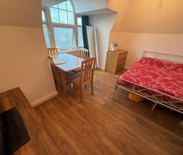 1 bedroom flat to rent - Photo 3