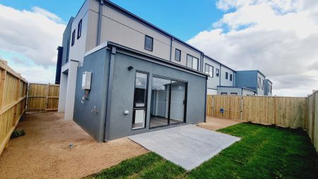 Stunning Family Home - Photo 5